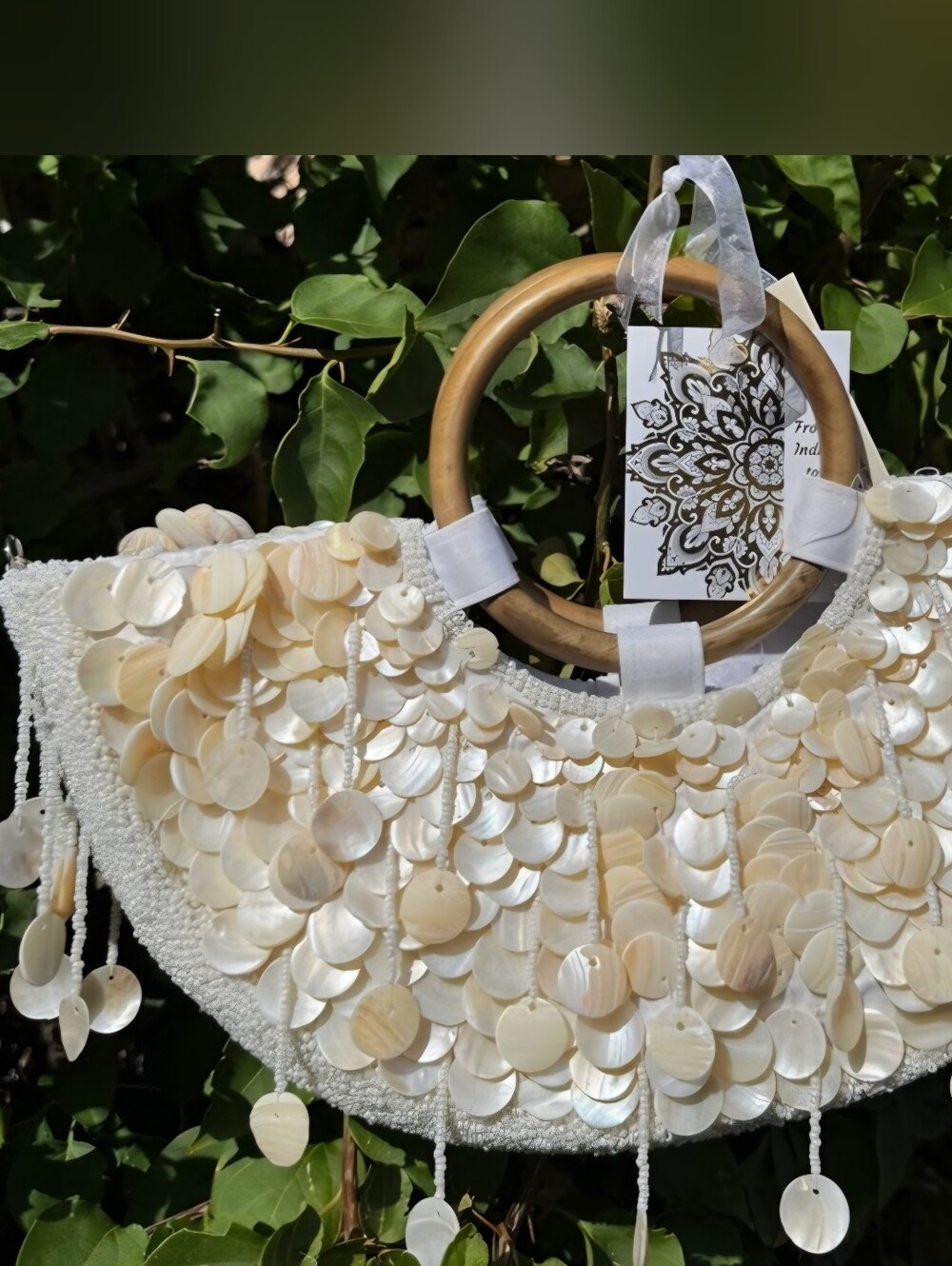 NEW! Cream White Shell Half Moon Wooden Handles Beaded Bag Made in India - Picture 3 of 5